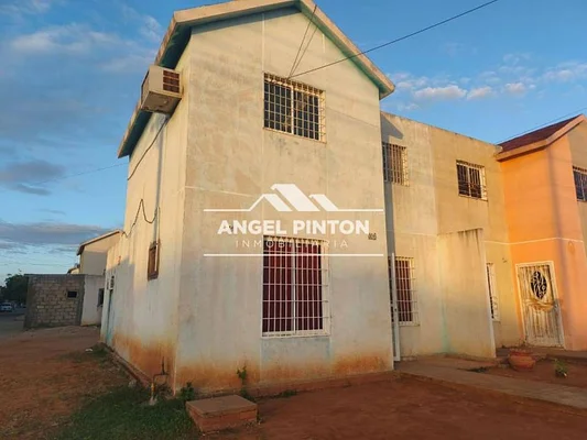 house FOR SALE VILLA SUR SAN FRANCISCO VENEZUELA API 12441