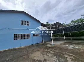 townhouse FOR SALE AV UNIVERSIDAD CABIMAS - Image 2