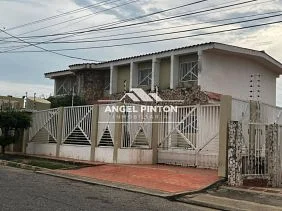 townhouse FOR SALE AV UNIVERSIDAD CABIMAS - Image 4
