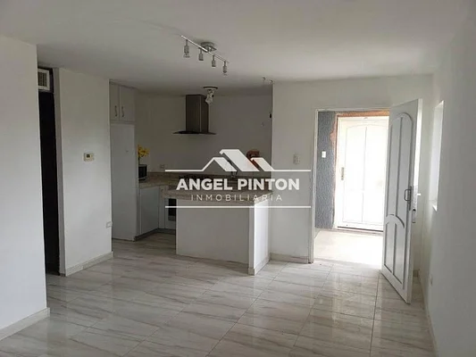 apartment for sale IN AMPARO MARACAIBO VENEZUELA API 8485