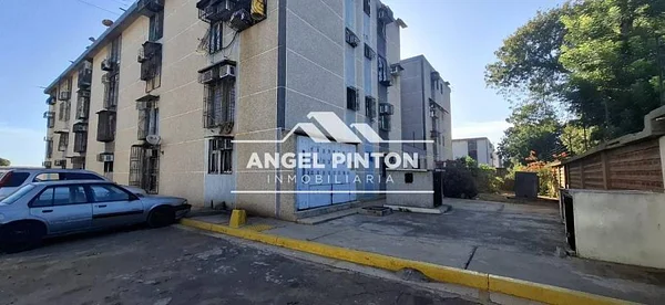 apartment FOR SALE CR LA ESPERANZA MARACAIBO VENEZUELA API 8497