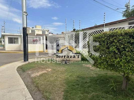 Code 3459 house FOR SALE TERRACES OF LAKE MARACAIBO ( - Image 2