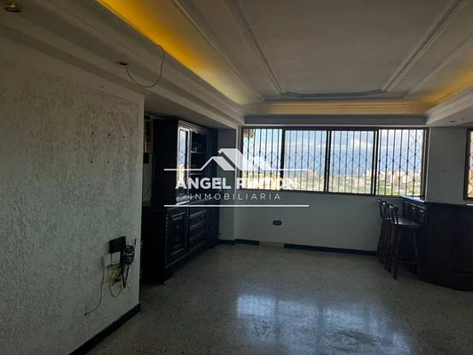 apartment for sale IN DELICIAS NORTE MARACAIBO VENEZUELA API 8376 - Image 2