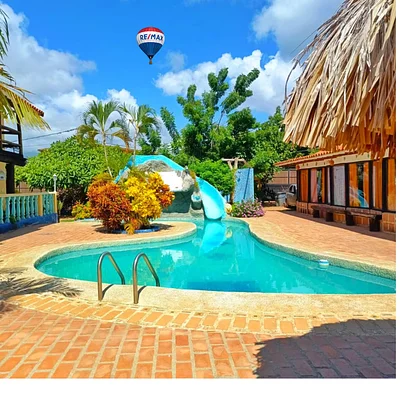 Posada, for sale, In Guacuco, Nueva Esparta, Isla de Margarita, 2500 Mt2, 10 bedrooms and 12 bathrooms - Inmuebles Margarita - 2 MIL