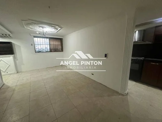 apartment FOR SALE LA POMONA MARACAIBO API 6440 - Image 2