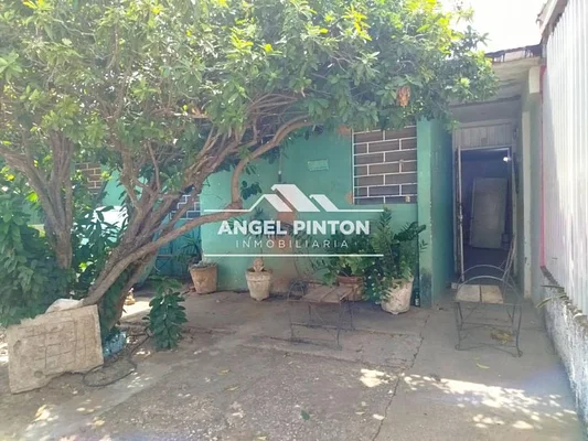 house FOR SALE URB SAN FRANCISCO VENEZUELA API 8553