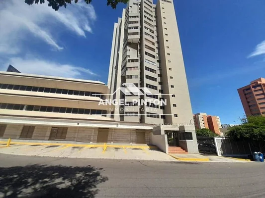 apartment FOR SALE TIERRA NEGRA MARACAIBO VENEZUELA API 8357