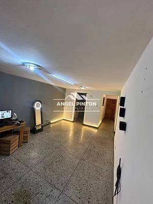 apartment for sale EDIFICIO ARAMARA MARACAIBO 8271