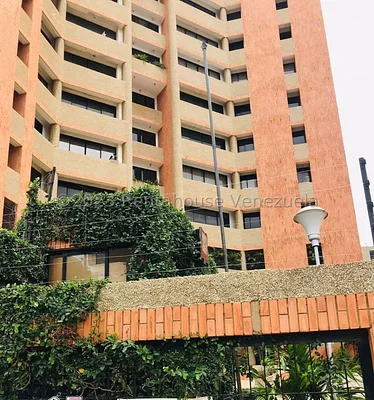 24-4600 FOR SALE apartment IN RES OKINOWA...KAREMBERNAL