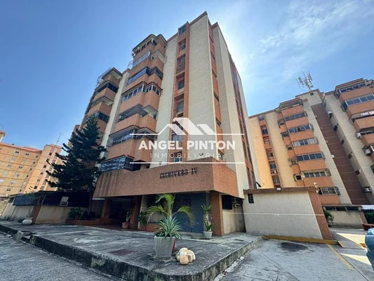 apartment FOR SALE LA PARAGUA MARACAIBO VENEZUELA API 8439