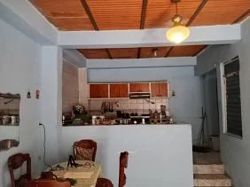 For sale house in Urb. La Llovizna, Sector La Entrada. - Image 3