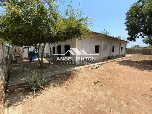 house for sale IN LA POLAR SAN FRANCISCO VENEZUELA API 20019