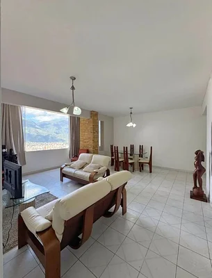 FOR SALE apartment furnished IN UPPER PART OF LOMAS DE BELLO MONTE (near THE US EMBASSY.)