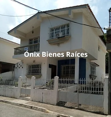 FOR SALE house-villa URB. COLINAS DE VALLE SECO, RANCHO GRANDE PTO. CABELLO