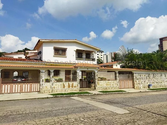 house for sale in Valles de Camoruco Valencia Carabobo