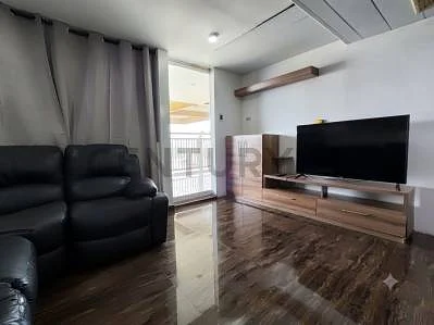 Kitchen dining area