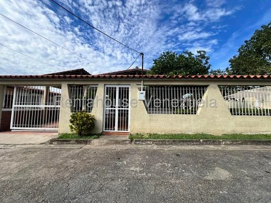 Fabulous house for sale in La Victoria, Aragua state ()