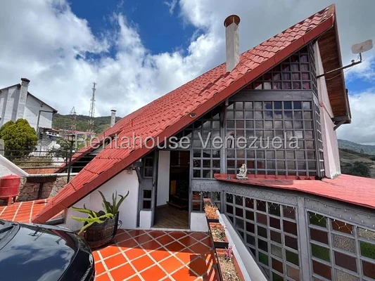 Fabulous house for sale La Colonia Tovar