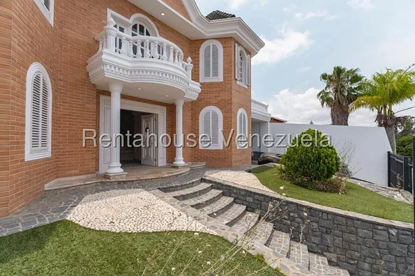 Elegant house for rent Los Naranjos del Cafetal - CAA259950