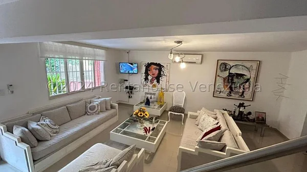 Beautiful house for sale Cumbres de Curumo
