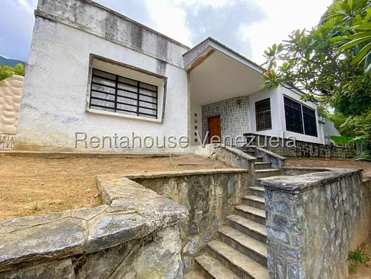 house for sale Los Palos Grandes to remodel