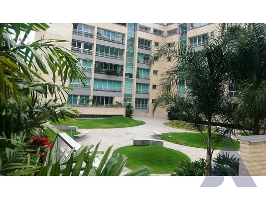 PH for sale 615m² 3h+2s/4b+2s/3p La Castellana - US$650,000 USD - Image 1