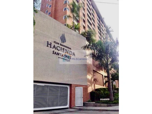 Selling 130m2 apt 3br/3ba/2pk Santa Inés 0885 - US$300,000 USD