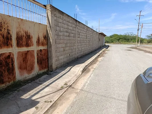 land with Commercial Space, for sale, Guayabal Sector, En La Guardia, Nueva Esparta, Isla de Margarita, 658 mt2 - Inmuebles Margarita - 2 MIL - Image 8