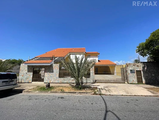 house, for sale, In residential development Costa Azul, Nueva Esparta, Isla de Margarita, 1000 mt2, 7 bedrooms and 7 bathrooms - Inmuebles Margarita - 2 MIL - Image 1