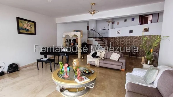Magnificent house for sale Prados del Este