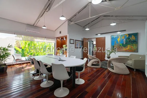 Imposing house for sale Altamira