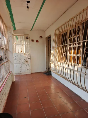for sale! Spacious house with 2 Levels, with 4 annexes, Located in La Isabelica