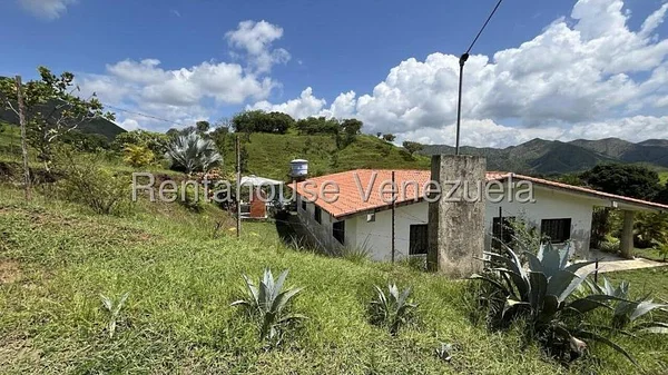 26-1760 GBF sale of house 130 sqm in La Villa de Curas
