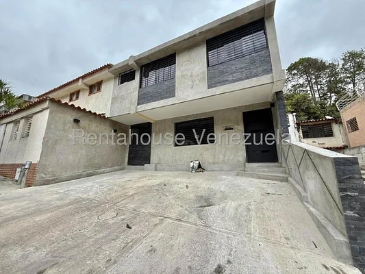 house for sale La Trinidad Carla Mora 0412