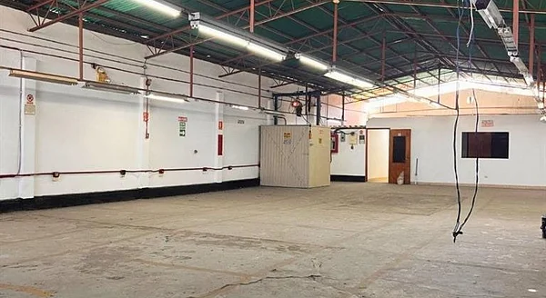Catia Building for Sale financed: the headquarters that puts your business - Calle Argentina, Urbanizacion Nueva Caracas XXX, 1030 CCS - Commercial premises for sale