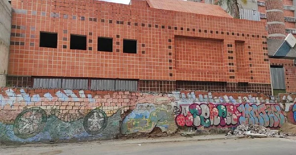 Commercial area for sale for Shopping Centre - Oeste 14 La Superior, 1020 CCS - Commercial premises for sale