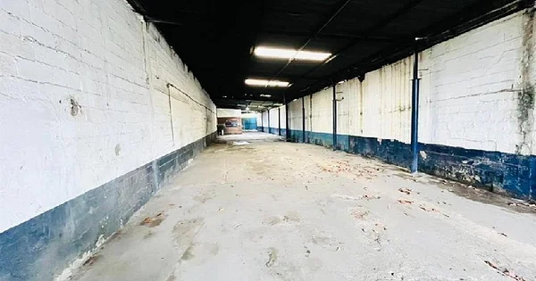 Warehouse for sale on Avenida Constitución in the City of Puerto La Cruz - Avenida Constitución Galpón, 6023 Puerto La Cruz - Commercial premises for sale