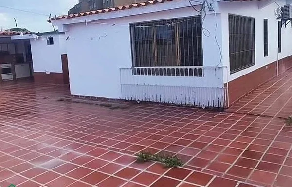 "House for Sale in Urb. Jorge Coll-Maneiro Isla de Margarita - Premium - Av. nuestra señora del pilar cruce con av. franci, 6316 Pampatar - 5 beds house for sale