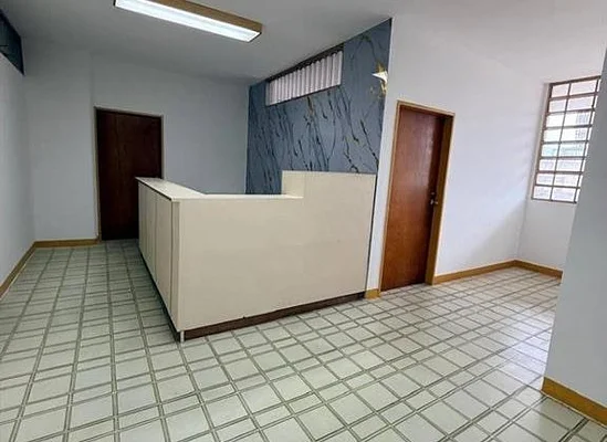 SALE COMFORTABLE OFFICE IN THE CITY CENTER - 7 ma avenida Edif Las Cristinas, 5001 San Cristobal - Commercial premises for sale