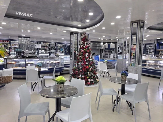 Business Fund with Improvements, for sale, Avenida Bolívar, Porlamar, Nueva Esparta, Isla de Margarita, 729.60 m² and 5 bathrooms - Inmuebles Margarita - 2 MIL - Image 2