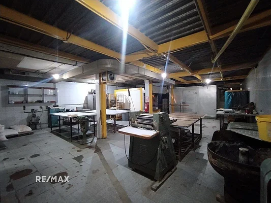Business Fund with Improvements, for sale, Avenida Bolívar, Porlamar, Nueva Esparta, Isla de Margarita, 729.60 m² and 5 bathrooms - Inmuebles Margarita - 2 MIL - Image 10