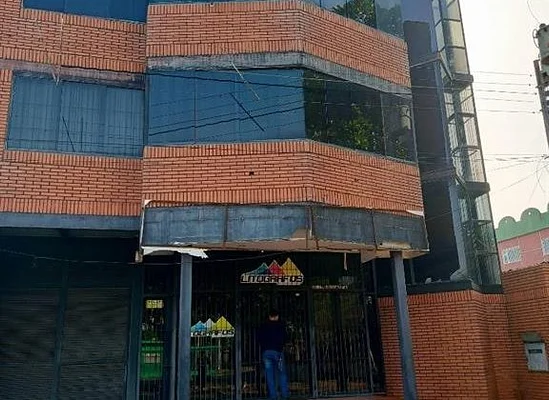 Business Building for Sale - Urb Las Brisas del Orinoco Carrera 6, 6201 Maturin - 12 beds commercial premises for sale