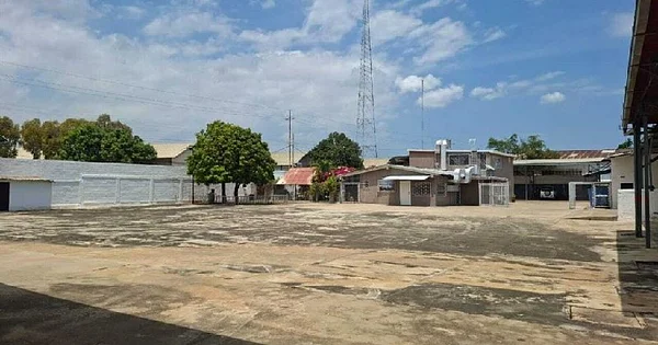 Commercial property exterior view