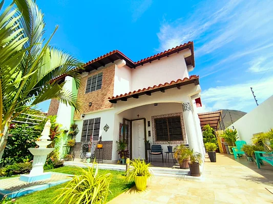 townhouse, for sale, residential development Los Olivos, Nueva Esparta, Isla de Margarita, 180 Mt2, 4 Hab y 2 1/2 bathrooms - Inmuebles Margarita - 2 MIL