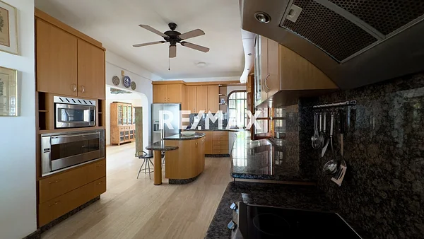 Fifth bedroom retreat