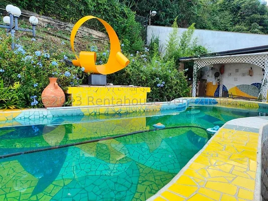 Wonderful house for sale Cumbres de Curumo