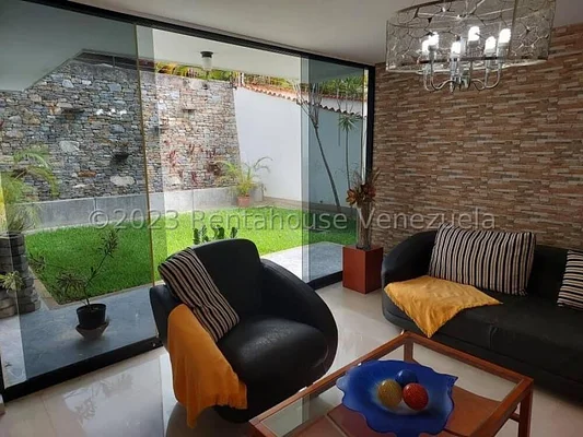 Beautiful house for sale Chulavista with Ávila view