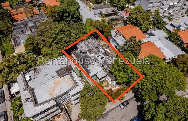 for sale house to remodel in Altamira