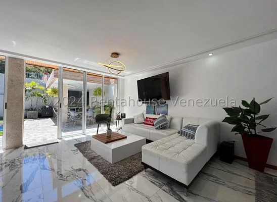 Elegant house for sale Prados del Este