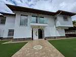 Fantastic house for sale Macaracuay 25-8853 thumbnail 2